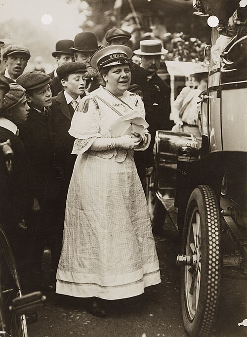 Flora Drummond