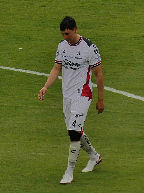 Adrián Mora