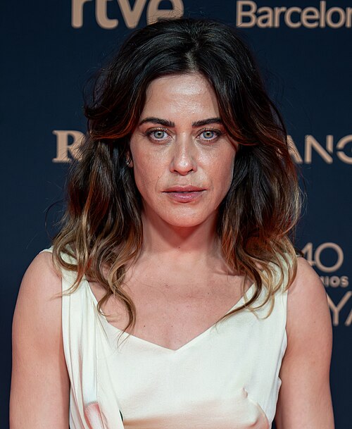 María León