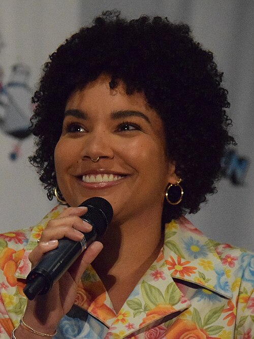 Emmy Raver-Lampman