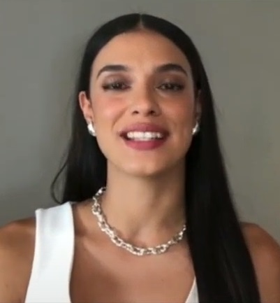 Laysla De Oliveira