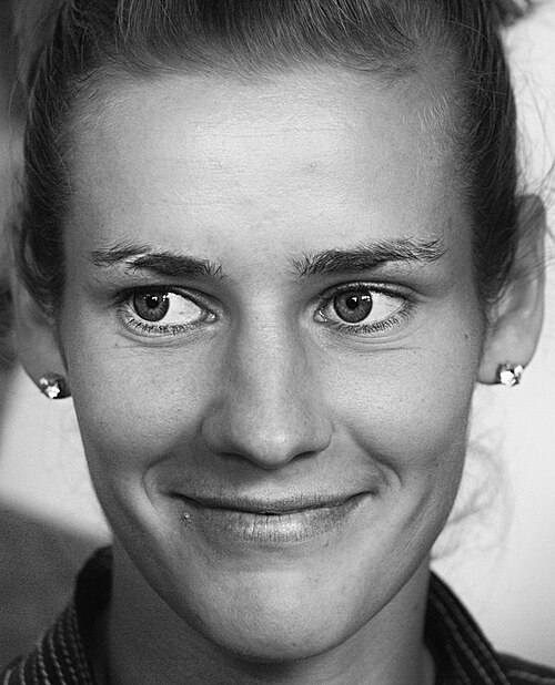 Simone Laudehr