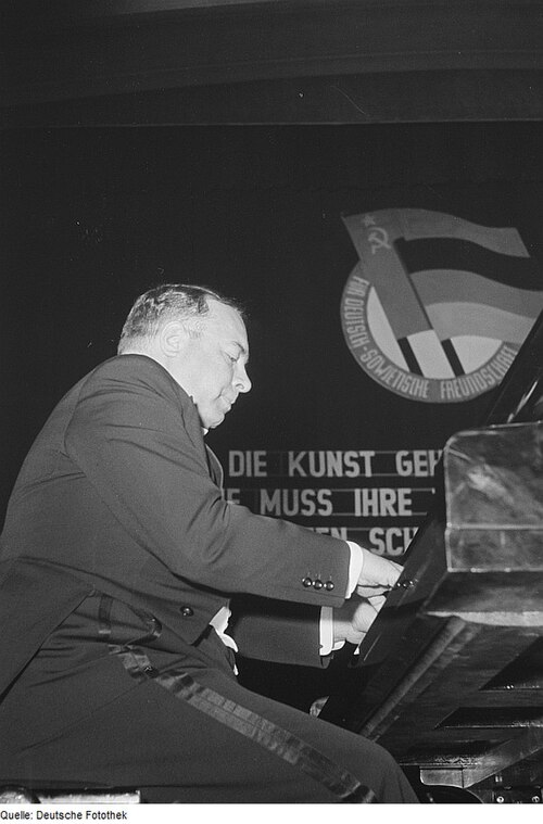 Lev Oborin