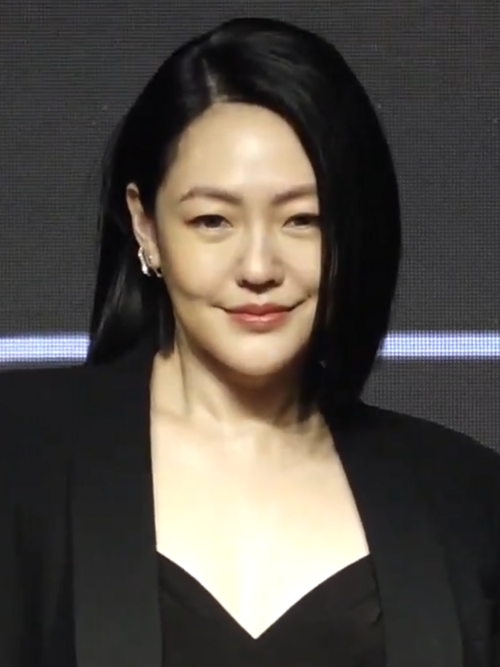Dee Hsu