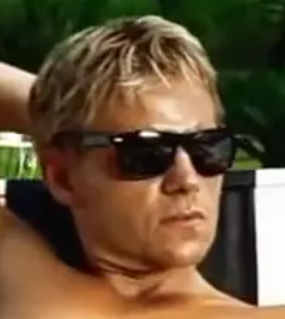 Marc Warren