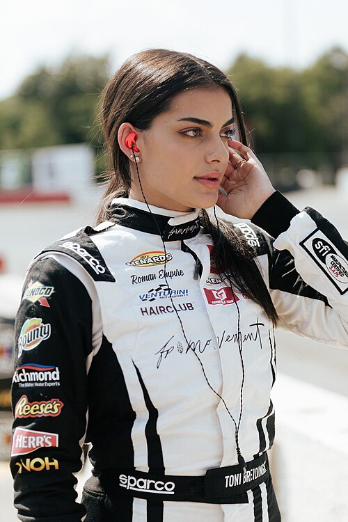 Toni Breidinger