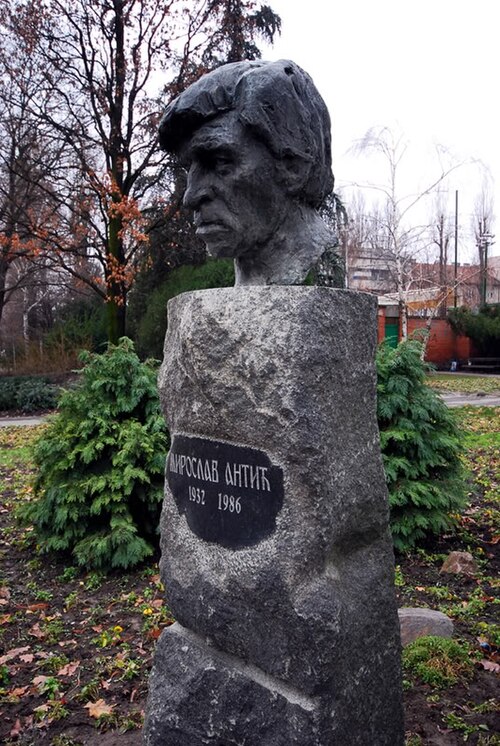 Mika Antić
