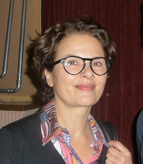 Barbara Auer