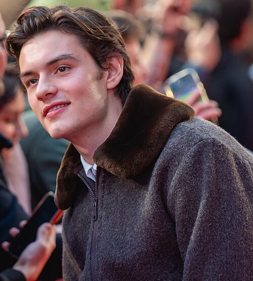 Louis Partridge
